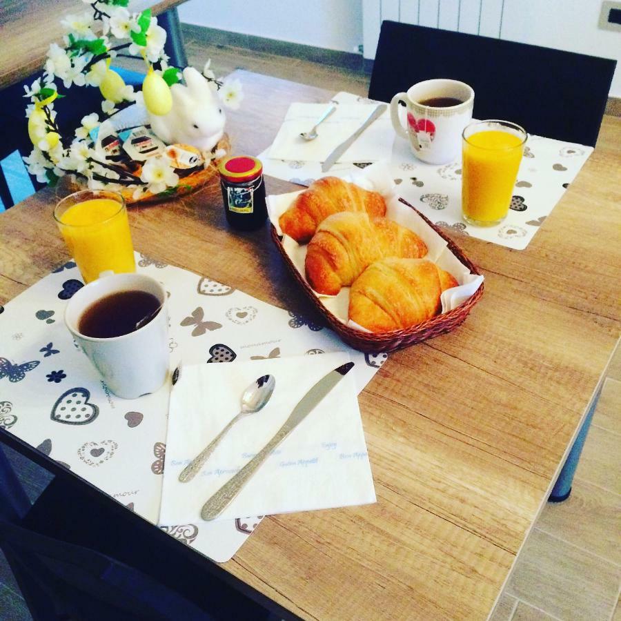 Bed and Breakfast A Due Passi Lorica Exterior foto