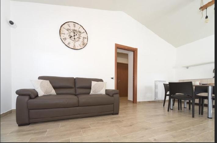 Bed and Breakfast A Due Passi Lorica Exterior foto